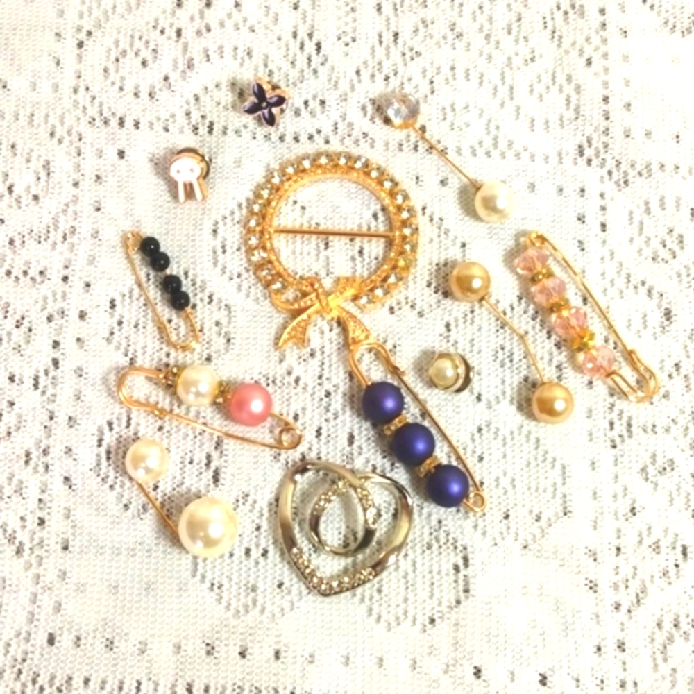 2 FOR $15. BUNDLE SALE! Jewelry pins/rings lot for your needs. Women Accessories